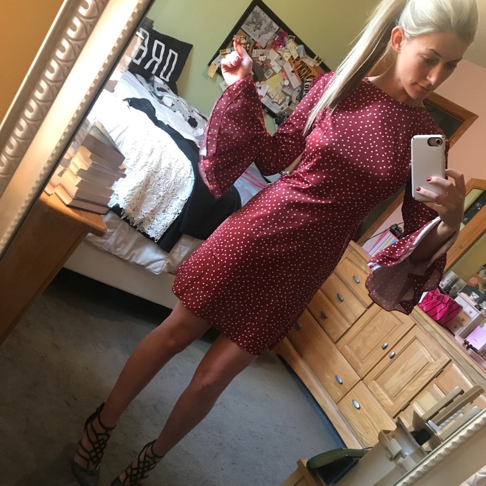 Red flare arm dress with white polka dots ! - Picture 2 of 7